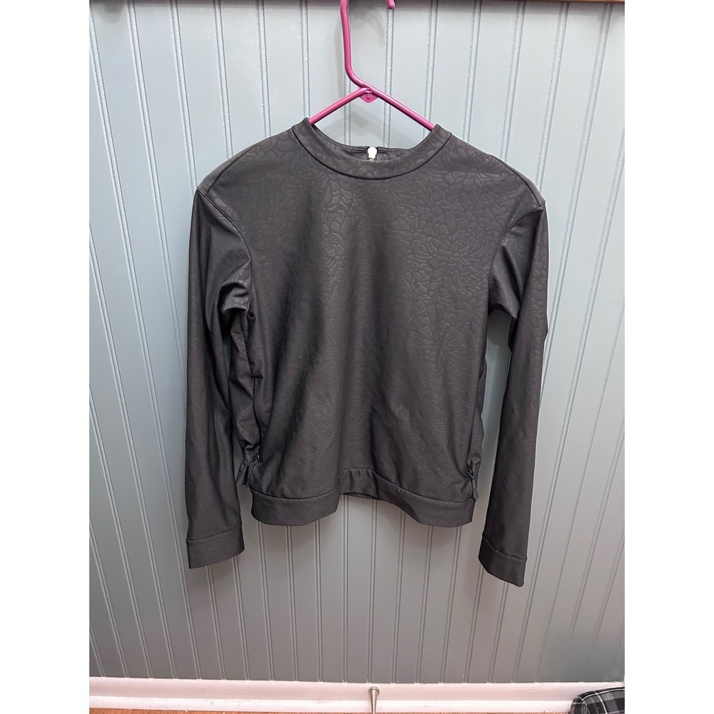 Lululemon Black Embossed Floral Long Sleeve Pullover Athleisure Size Medium 4